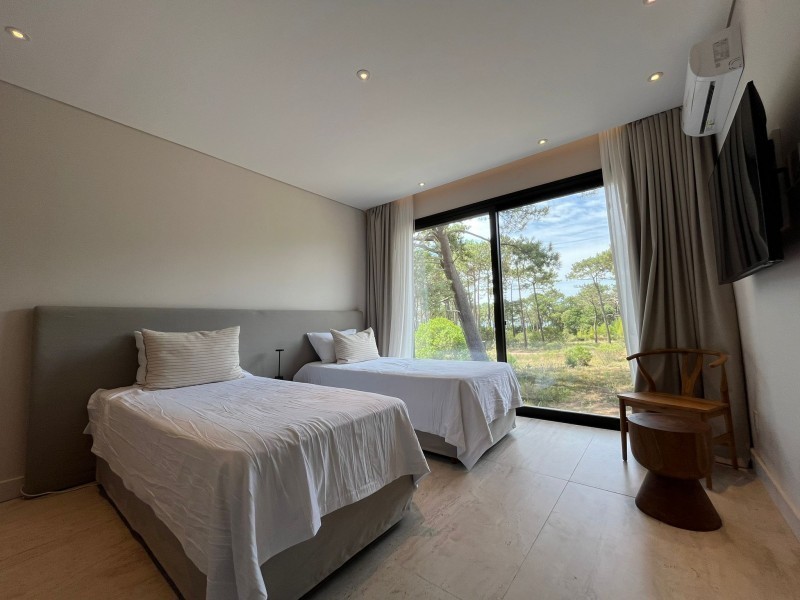 Casa en venta y alquiler en Barrio Privado La Barra